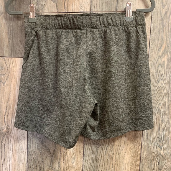 Nike Women’s Dri-Fit Training Shorts Grey - Picture 3 of 3